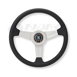 ナルディ ステアリング(NARDI Steering) クラシック(Classic)パンチングレザー ブラックレザー/シルバースポーク